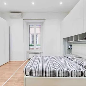 Apartamento Lussuoso Accanto Al Colosseo, Roma